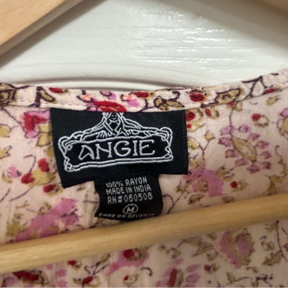 Angie Pink and Cream Floral Kimono - Picture 5 of 5